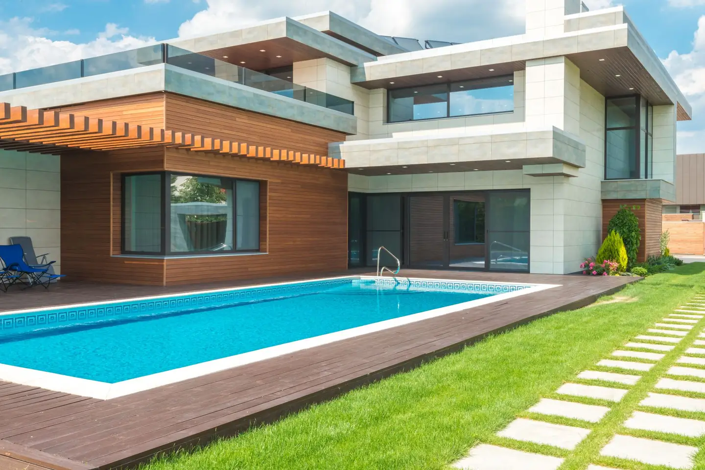 Swimming pool built in Martinsville, NSW